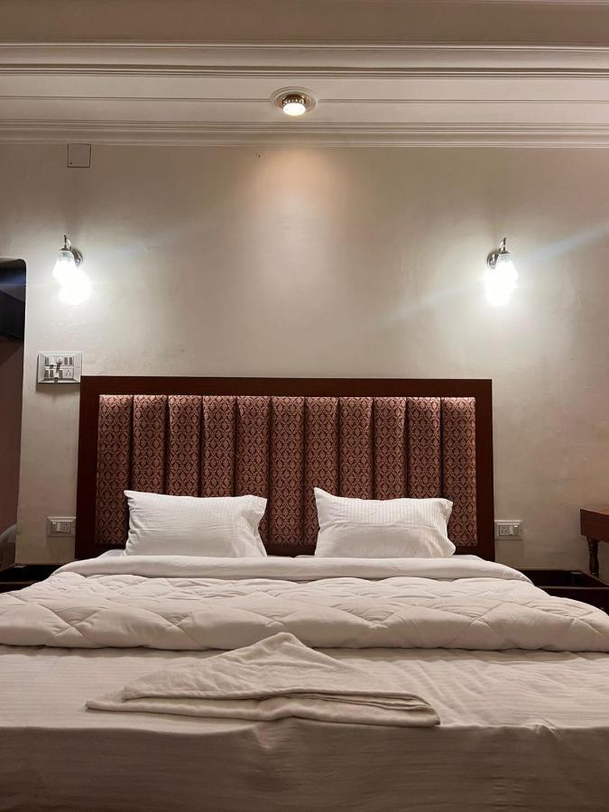 Aavaa Shanti Niwas Varanasi Exterior foto